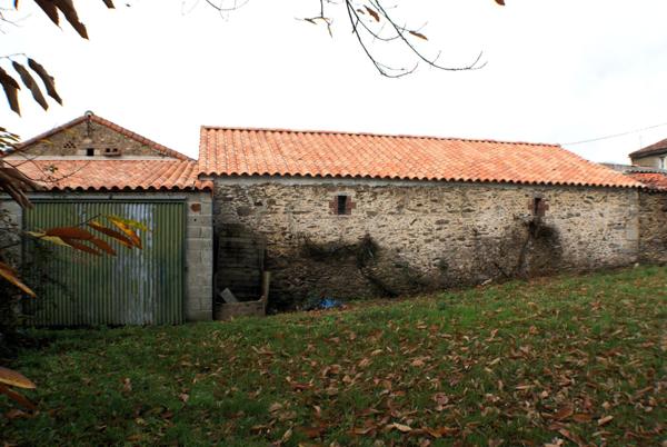 BATIMENTS A RENOVER TRANSFORMABLE EN HABITABLE