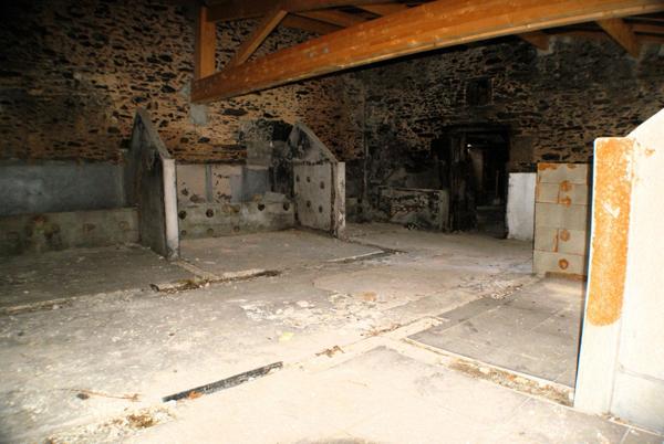 BATIMENTS A RENOVER TRANSFORMABLE EN HABITABLE