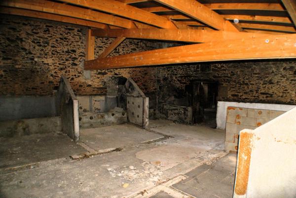 BATIMENTS A RENOVER TRANSFORMABLE EN HABITABLE