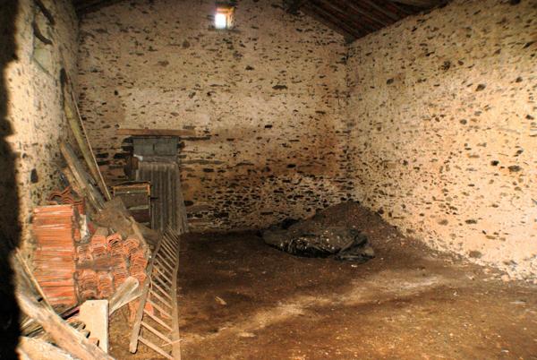 BATIMENTS A RENOVER TRANSFORMABLE EN HABITABLE