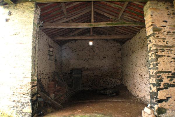 BATIMENTS A RENOVER TRANSFORMABLE EN HABITABLE