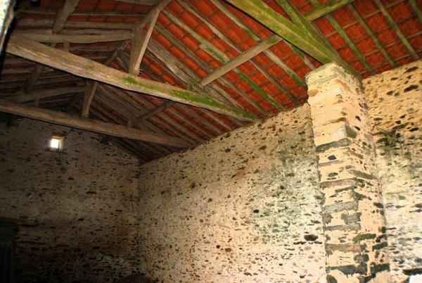 BATIMENTS A RENOVER TRANSFORMABLE EN HABITABLE