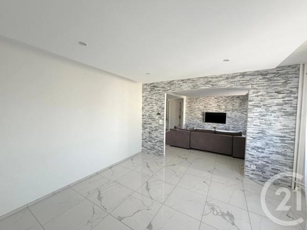Appartement F4 à vendre  4 pièces - 89,17 m 2   STRASBOURG  - 67