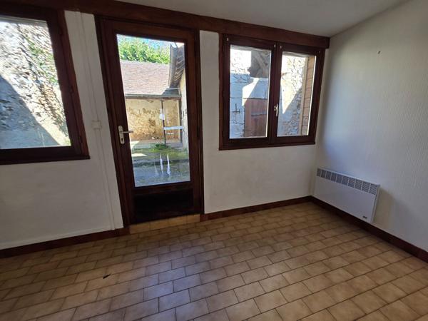 YZEURES SUR CREUSE CENTRE