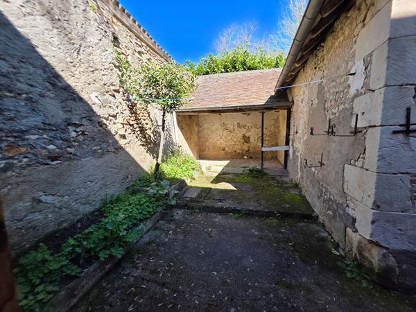 YZEURES SUR CREUSE CENTRE
