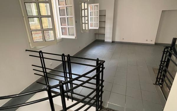 Maison à vendre    4 pièces • 140 m2 Saint-Maximin-la-Sainte-Baume