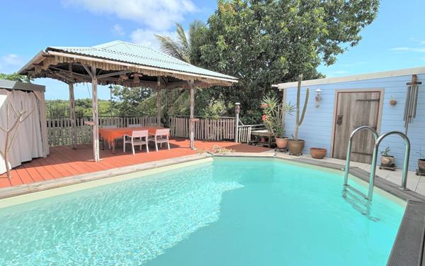 Maison à vendre    5 pièces • 174,90 m2 Sainte-Anne