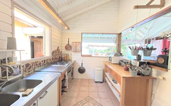 Maison à vendre    5 pièces • 174,90 m2 Sainte-Anne