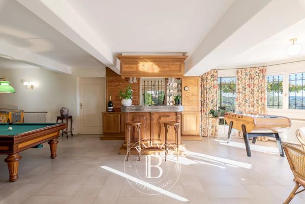 Mougins, Villa 5 Chambres -  430 m² à vendre