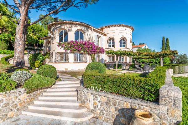 Mougins, Villa 5 Chambres -  430 m² à vendre