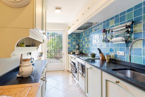 Mougins, Villa 5 Chambres -  430 m² à vendre