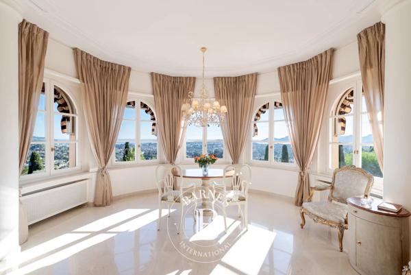 Mougins, Villa 5 Chambres -  430 m² à vendre