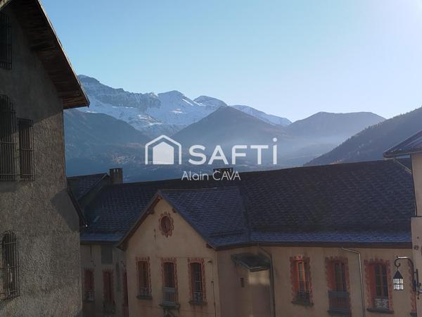 Appartement de 77m² sur le centre de SEYNE