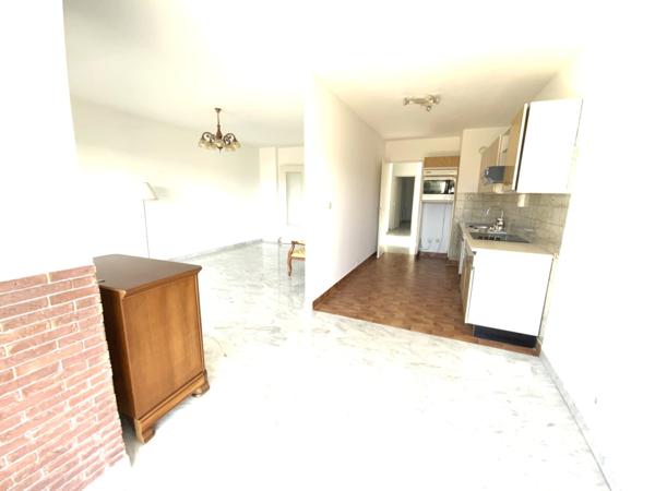 Appartement à vendre 4 pièces, cave et garage ANTIBES (06)