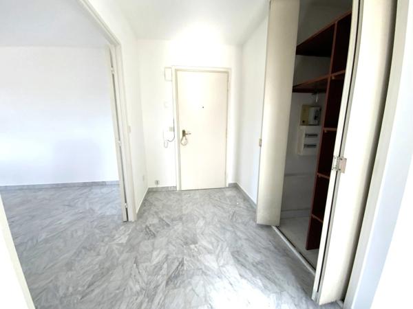 Appartement à vendre 4 pièces, cave et garage ANTIBES (06)