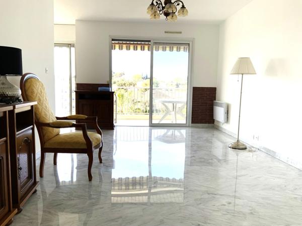 Appartement à vendre 4 pièces, cave et garage ANTIBES (06)