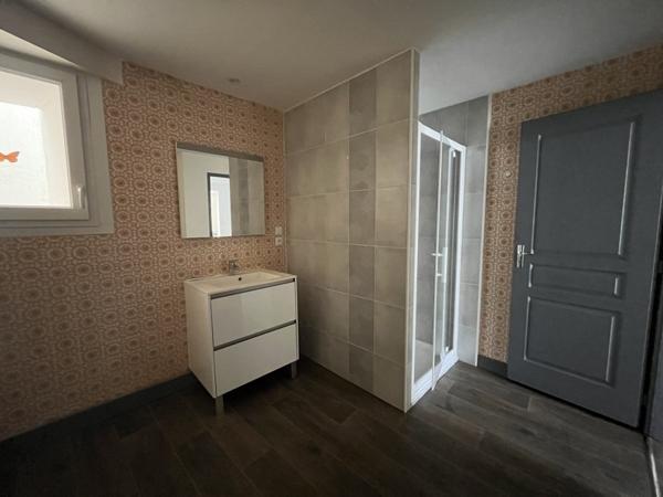 Appartement à louer 460 € CC Ligueil 3 p 62 m² DPE D