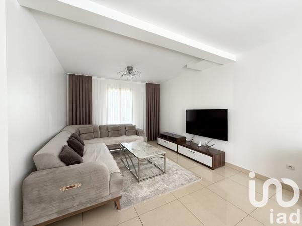 Maison à vendre 6 pièces 121 m² Vaux-le-Pénil