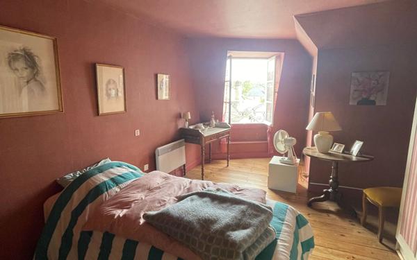 Maison à vendre    4 pièces • 177,90 m2 Oloron-Sainte-Marie