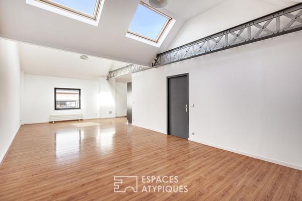 Loft lumineux sous les toits de Roubaix