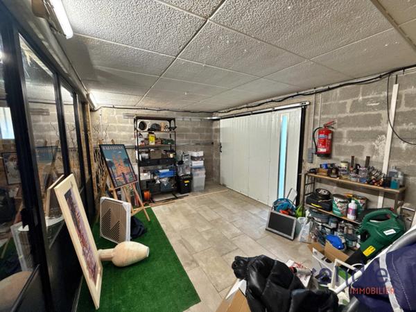 Maison Lumineuse et Fonctionnelle dans un Quartier Paisible