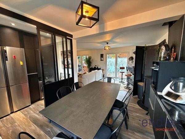 Maison Lumineuse et Fonctionnelle dans un Quartier Paisible