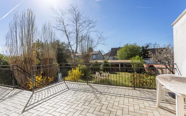 Maison à vendre    6 pièces • 104,42 m2 Montgeron