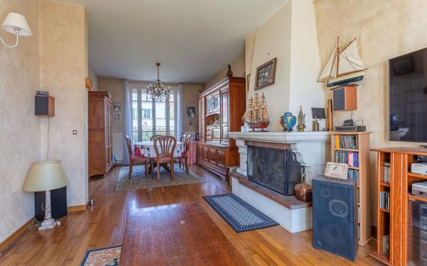 Maison à vendre    6 pièces • 104,42 m2 Montgeron