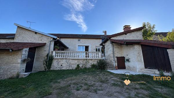 MAGNIFIQUE CORPS DE FERME RÉNOVÉ – 231 M² – PISCINE & DÉPENDANCES – À 10 MIN DE CHAUMONT