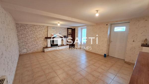 Maison 3 chambres 1 bureau et hangar