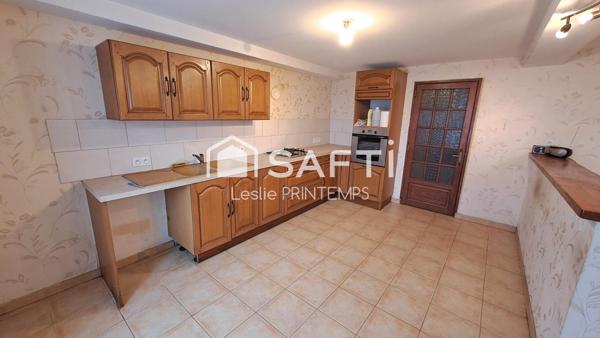 Maison 3 chambres 1 bureau et hangar