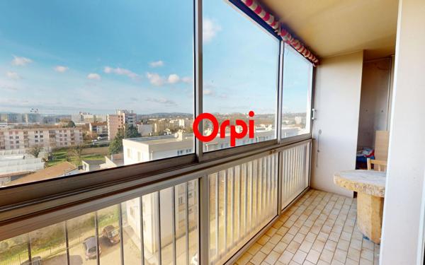 Appartement à vendre    3 pièces • 60 m2 Vaulx-en-Velin