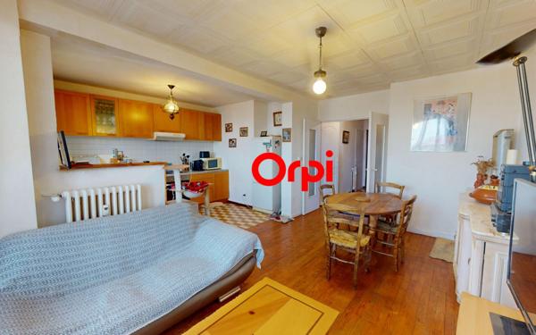 Appartement à vendre    3 pièces • 60 m2 Vaulx-en-Velin