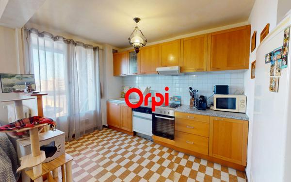 Appartement à vendre    3 pièces • 60 m2 Vaulx-en-Velin