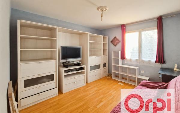 Maison à vendre    4 pièces •  Bessens