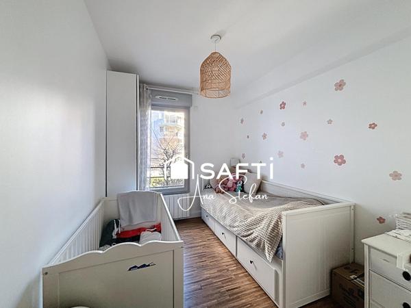 Au cœur de Massy Vilmorin, un appartement rare réunissant espace, extérieur et qualité de vie dans un environnement privilégié.”