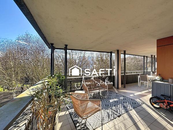 Au cœur de Massy Vilmorin, un appartement rare réunissant espace, extérieur et qualité de vie dans un environnement privilégié.”