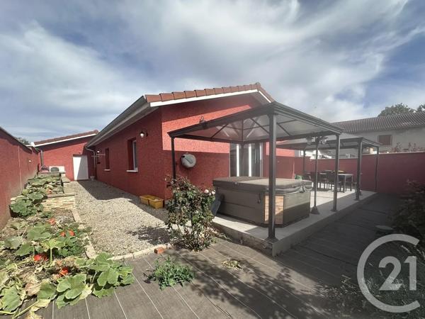 Maison à vendre  4 pièces - 92,29 m 2   ST MAURICE DE GOURDANS  - 01