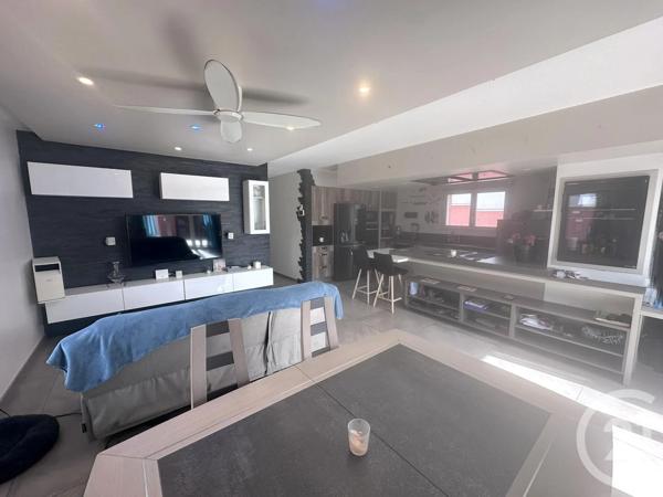 Maison à vendre  4 pièces - 92,29 m 2   ST MAURICE DE GOURDANS  - 01