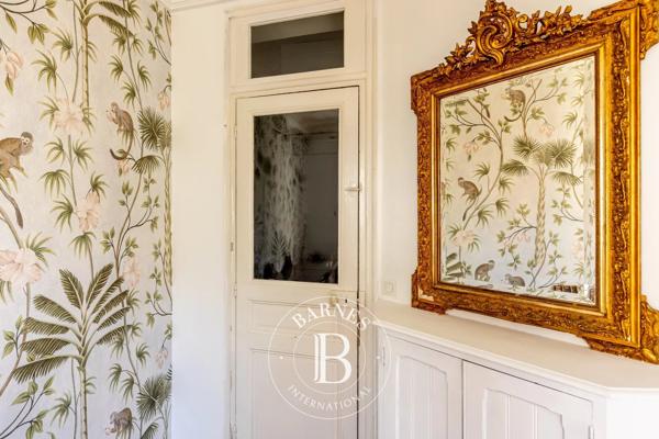 Paris 17ème, Hôtel particulier 6 Chambres -  298 m² à vendre