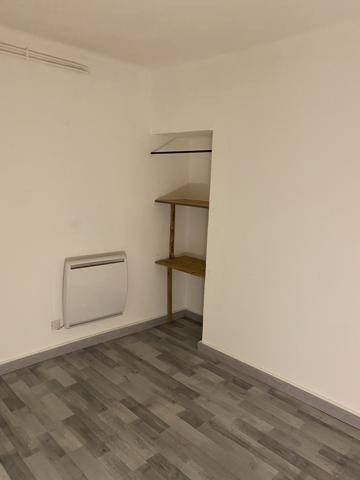 Courthézon (84350) Jolie appartement T2 avec bureau
