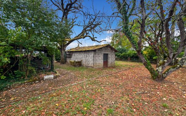 Maison à vendre    4 pièces •  Douzillac