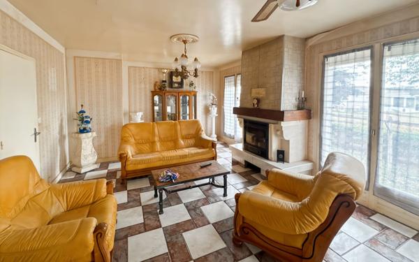 Maison à vendre    4 pièces •  Douzillac