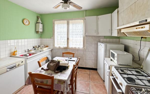 Maison à vendre    4 pièces •  Douzillac