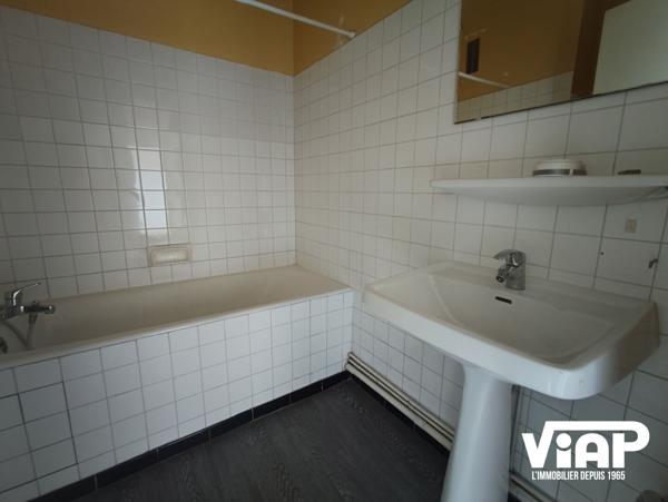 SPACIEUX T2 de 49m2 A PROXIMITE DE LA MAIRIE , Limoges