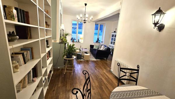 Chartres hyper centre / Magnifique 2 pièces en rez-de-chaussée + parking