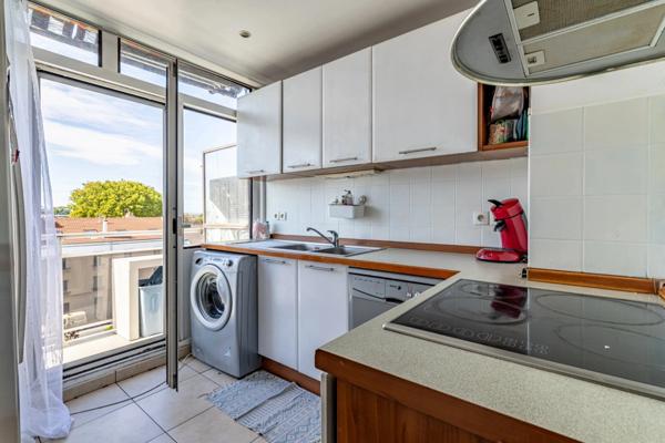 À Vendre – Appartement 4 pièces avec balcon filant – 79 m2 - Cave et parking