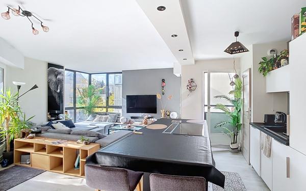 Appartement à vendre    4 pièces • 77 m2 Rezé