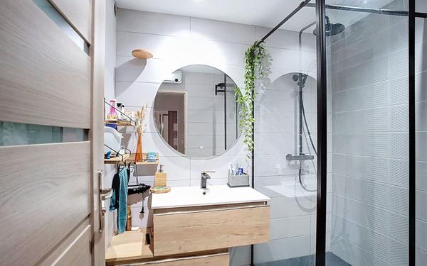 Appartement à vendre    4 pièces • 77 m2 Rezé