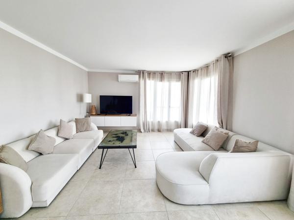 Perpignan (66100) Appartement 4 pièces de 105 m2 , balcons , ascenseur